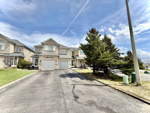 7 Abitibi St, Richmond Hill, ON, L4C0R1 | Card Image