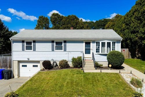 24 Vincenzo Dr, West Warwick, RI, 02893-2427 | Card Image