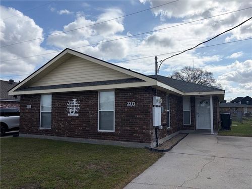 3317 Jupiter Dr, Chalmette, LA, 70043-6104 | Card Image