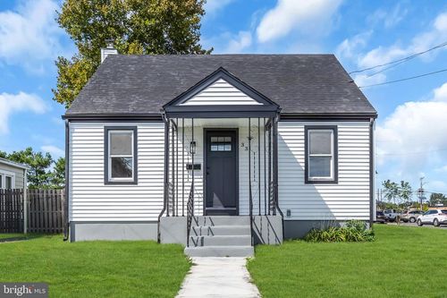 33 Morris Ave, BURLINGTON, NJ, 08016-2638 | Card Image