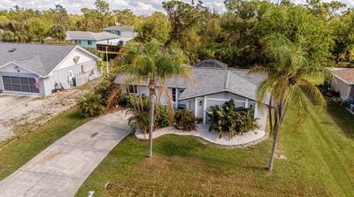 6240 Pennell Street, House other with 3 bedrooms, 2 bathrooms and null parking in Englewood FL | Image 3