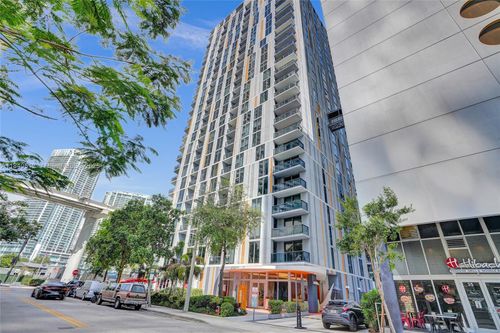 apt-805-31 Se 6th St, Miami, FL, 33131-3169 | Card Image