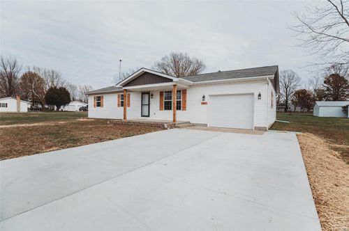 707 S Tebbetts, Belle, MO, 65013 | Card Image