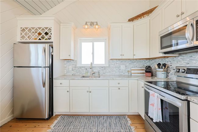 718 Charlestown Beach Rd, House other with 3 bedrooms, 2 bathrooms and 6 parking in Charlestown RI | Image 19