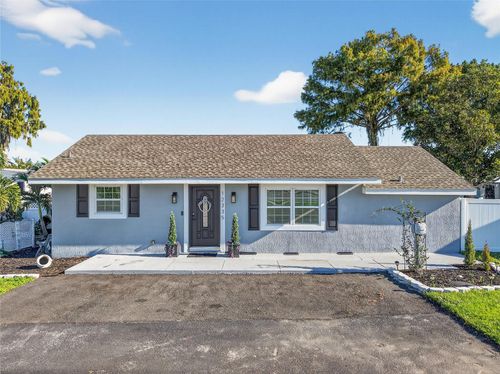 12335 Us Highway 441, TAVARES, FL, 32778-4571 | Card Image