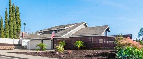 7310 Esfera St, Carlsbad, CA, 92009-7820 | Card Image