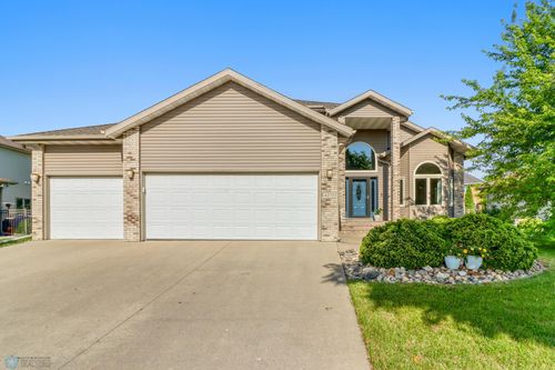 4375 58th St S, Fargo, ND, 58104-6090 | Card Image