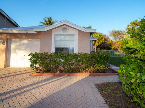 9201 Nw 55th St, Sunrise, FL, 33351-7793 | Card Image