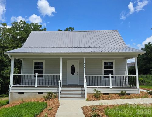 202 W Roswell St, Troy, NC, 27371-2846 | Card Image