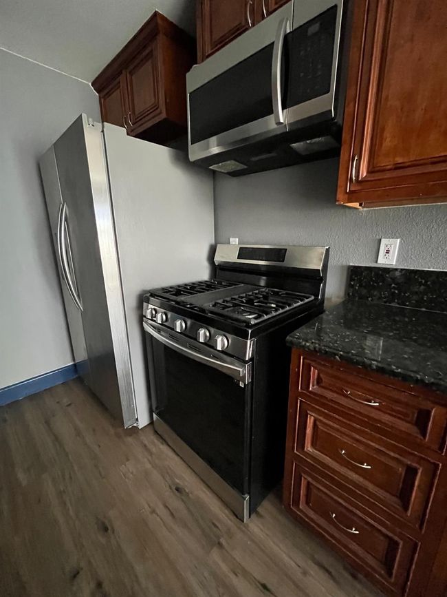 APT-3 - 4762 Greenholme Dr, Condo with 2 bedrooms, 1 bathrooms and null parking in Sacramento CA | Image 7
