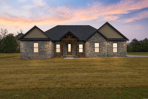 75 Emerald Ln, Greers Ferry, AR, 72067-9238 | Card Image