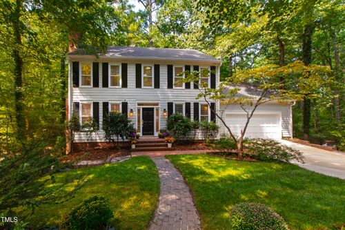 223 Huntington Dr, Chapel Hill, NC, 27514-2419 | Card Image