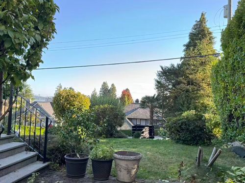 2523 Mathers Ave, West Vancouver, BC, V7V2J2 | Card Image
