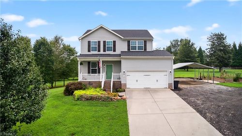 6380 Nolichucky Dr, Walkertown, NC, 27051-9449 | Card Image