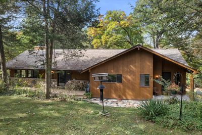 35068 Old Woods Road, House other with 3 bedrooms, 3 bathrooms and null parking in Summit WI | Image 1