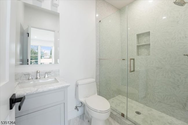 806 Arbor Rd, House other with 6 bedrooms, 5 bathrooms and null parking in Paramus NJ | Image 25