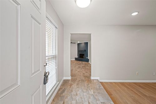 12050 Sela Ln, Houston, TX, 77072-3341 | Card Image