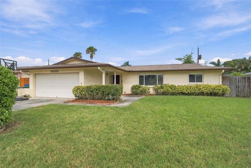 13823 Wildwood Dr, LARGO, FL, 33774-4542 | Card Image