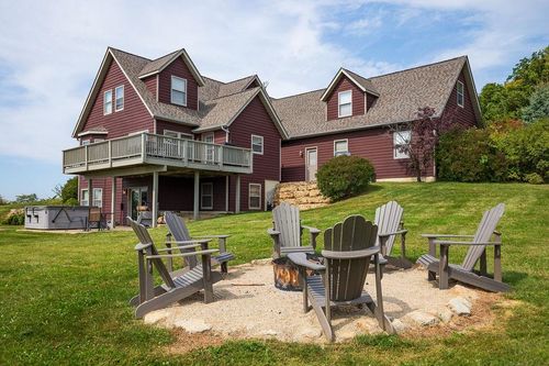 1 Eagle Ln, Galena, IL, 61036-9769 | Card Image