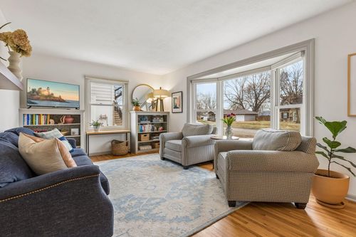 8530 W 35th St, Saint Louis Park, MN, 55426-3853 | Card Image