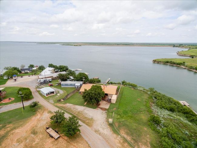 199 Willingham Loop, House other with 2 bedrooms, 2 bathrooms and null parking in Seymour TX | Image 35