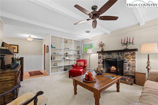 115 Split Rail Ln, House other with 2 bedrooms, 3 bathrooms and null parking in Blowing Rock NC | Image 13