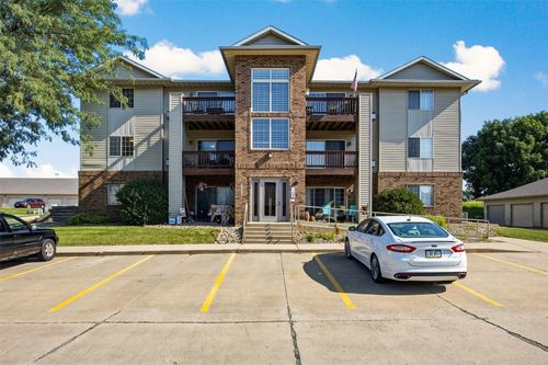 5-3050 Wilson Ave Sw, Cedar Rapids, IA, 52404-7807 | Card Image