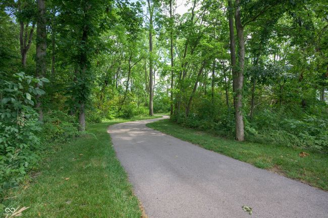 Enjoy the walking trails and 2 dog parks | Image 35