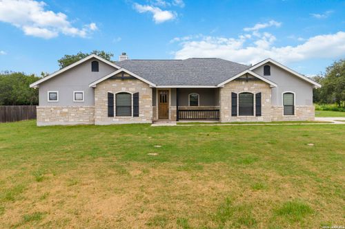 137 Sendera Xing, La Vernia, TX, 78121-5234 | Card Image