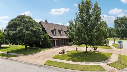 11712 E 117th Pl N, Collinsville, OK, 74021-1000 | Card Image