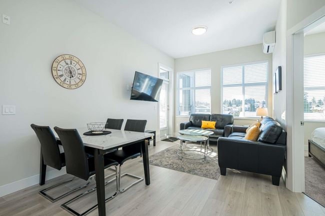 311 - 2120 Gladwin Road, Condo with 2 bedrooms, 2 bathrooms and 2 parking in Abbotsford BC | Image 3