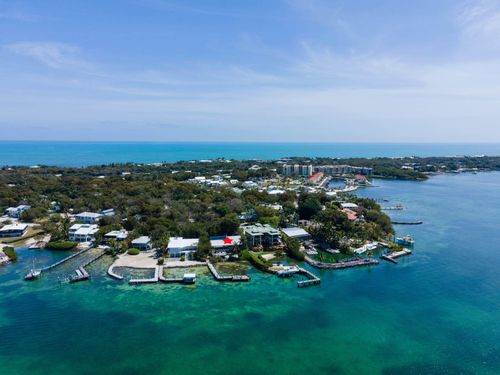 156 Key Heights Dr, Tavernier, FL, 33070-2010 | Card Image