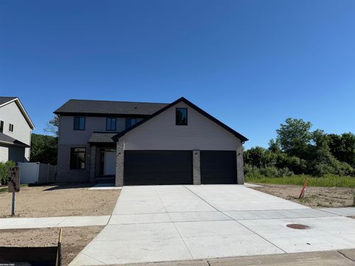 30343 Weathervane Woods Dr, New Haven, MI, 48048-1872 | Card Image