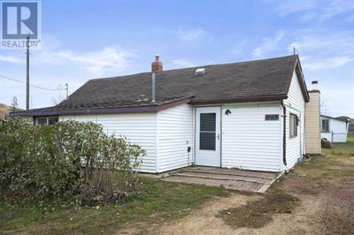 443 Mabbott Rd, House other with 2 bedrooms, 1 bathrooms and 10 parking in Drumheller AB | Image 1