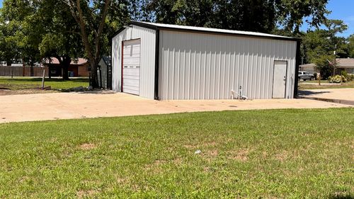 302 N Main St, Collinsville, TX, 76233-5108 | Card Image
