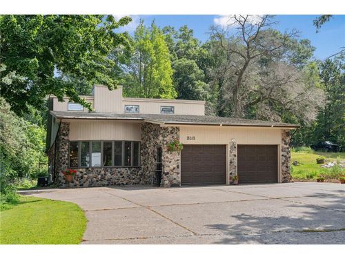318 S East Ave, Dresser, WI, 54009-9025 | Card Image