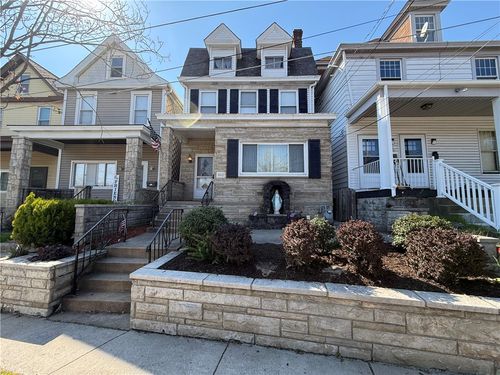 802 Boggs Ave, Mt Washington, PA, 15211-2338 | Card Image