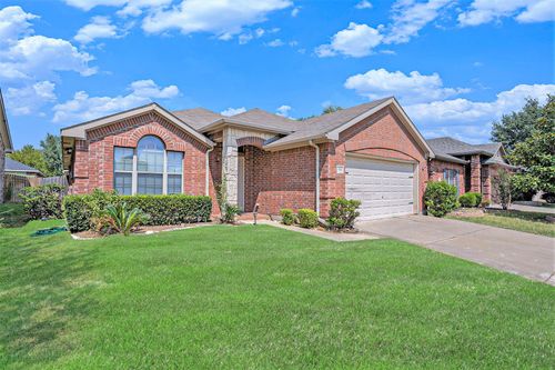 609 Cunningham Dr, Arlington, TX, 76002-3077 | Card Image