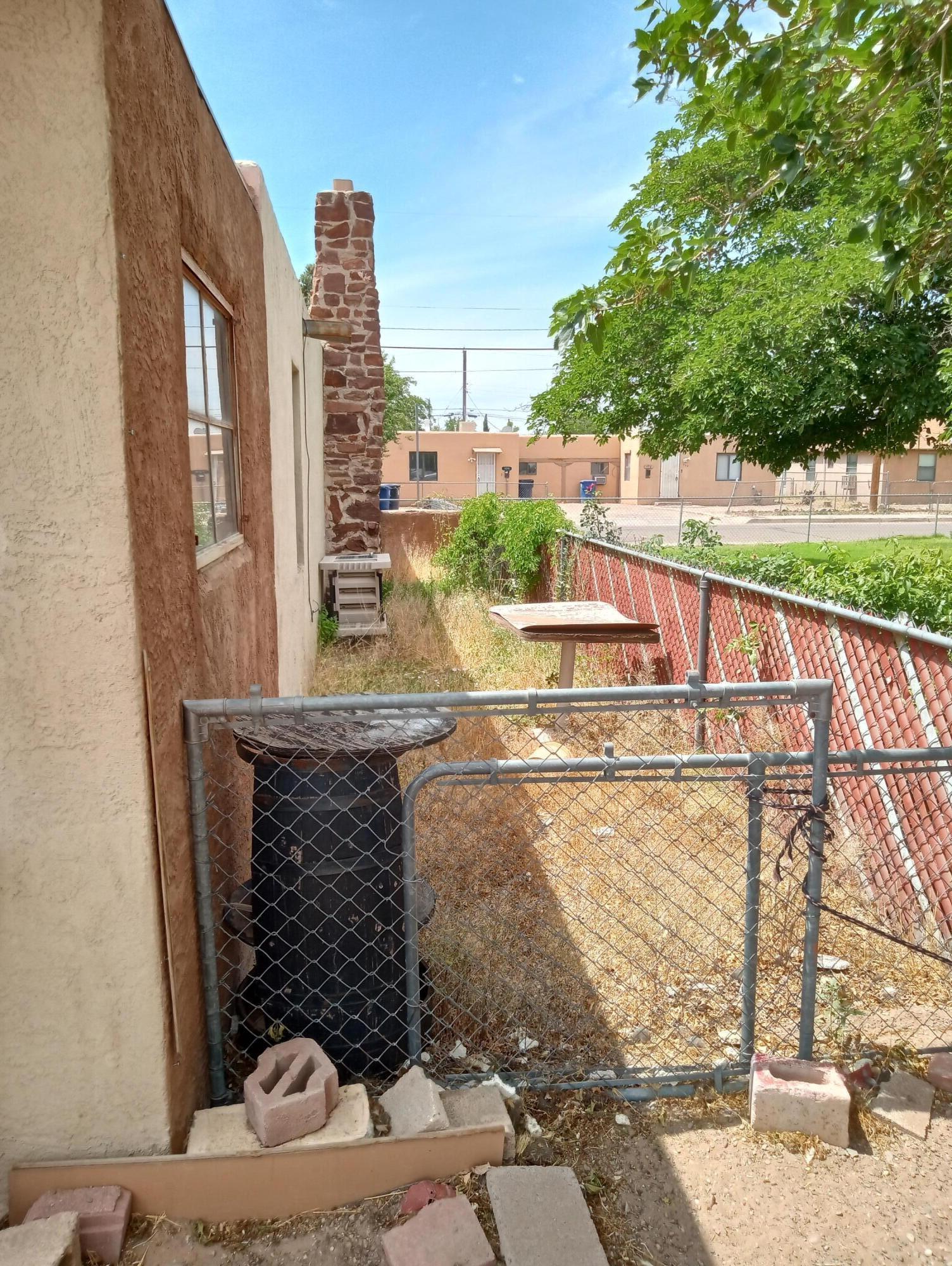 LA Poblana Rd, Albuquerque, NM 87107