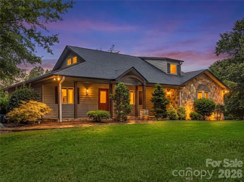 711 Meadow Crest Rd, Tryon, NC, 28782-6764 | Card Image