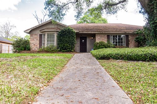 5950 Pinkstaff Ln, Beaumont, TX, 77706-2511 | Card Image