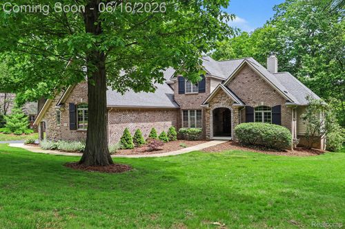 10490 Deer Ridge Trl, Holly, MI, 48442-8051 | Card Image