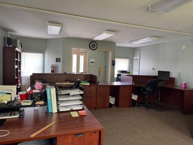 Bldg C office7 | Image 33