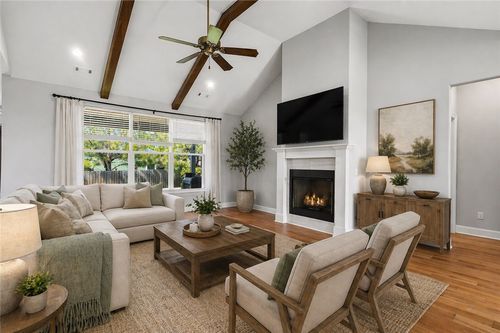 5786 W Cane Hill Dr, Fayetteville, AR, 72704-5073 | Card Image