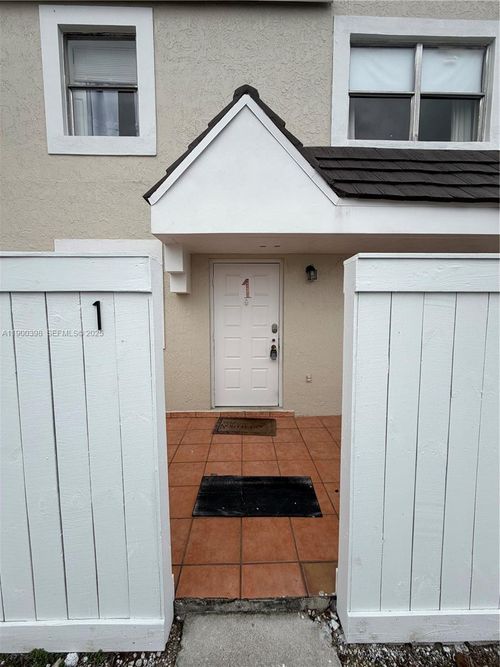 apt-1-4515 Sw 68th Court Cir, Miami, FL, 33155-6866 | Card Image