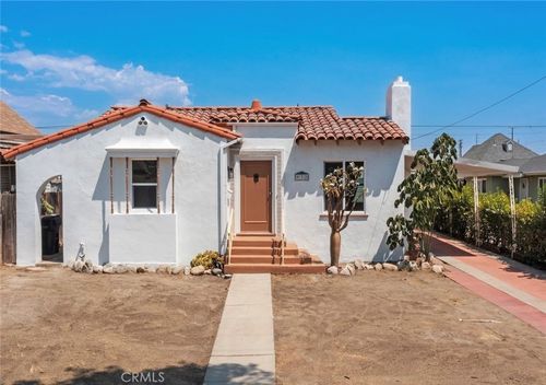 932 6th St, Redlands, CA, 92374-3305 | Card Image