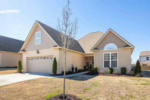 7595 Snow Cone Way, Ooltewah, TN, 37363-2476 | Card Image