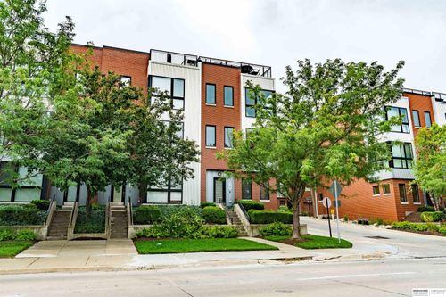 1147 Leavenworth St, Omaha, NE, 68102-3213 | Card Image