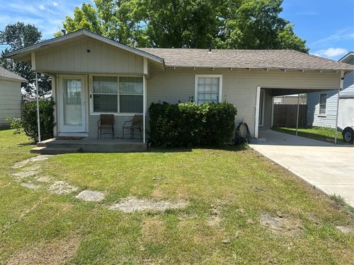 1711 Redwood Dr, Cleburne, TX, 76033-7359 | Card Image