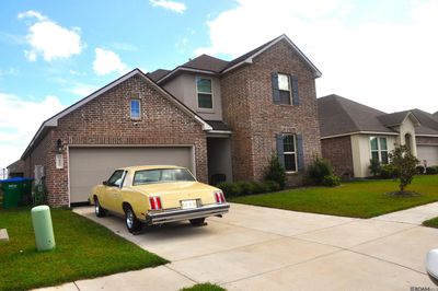 7552 Scarlet Oak Dr, House other with 4 bedrooms, 3 bathrooms and null parking in Gonzales LA | Image 2